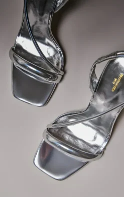 PrettyLittleThing Wide Fit Sandals*Wide Fit PU Square Toe Padded Asymmetric High Heeled Sandals