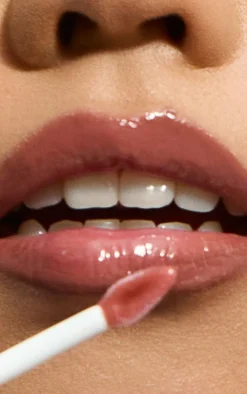 PrettyLittleThing Lip Gloss*SOSU Satin Birthday Suit Lip Glaze