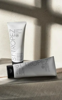 PrettyLittleThing Tanning*St. Tropez Gradual Tan Lotion Medium/Dark 200Ml