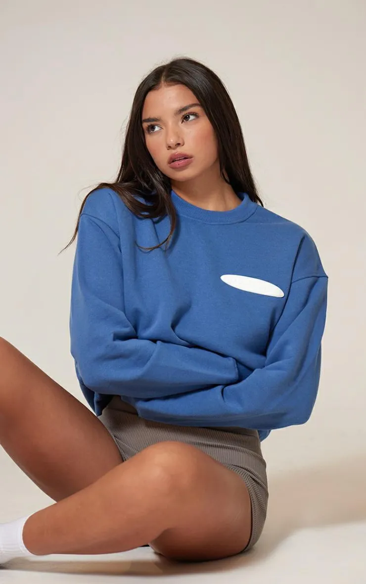 PrettyLittleThing Oversized Sweaters*Steel Blue Studio Archive Mode Badge Oversized Sweatshirt