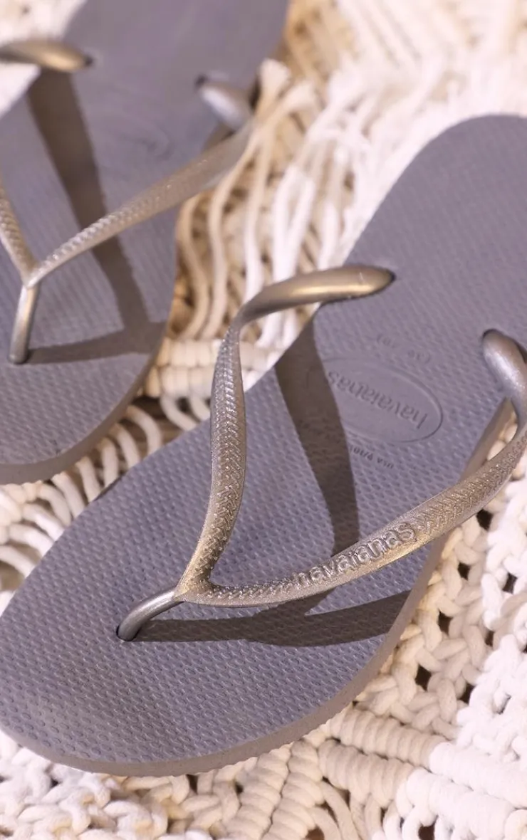 PrettyLittleThing Flat Sandals*Steel Havaianas Slim
