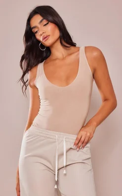 PrettyLittleThing Sleeveless Tops*Basic Slinky V Neck Bodysuit