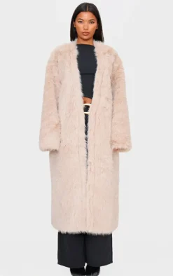 PrettyLittleThing Faux Fur Coats*Faux Fur Collarless Coat