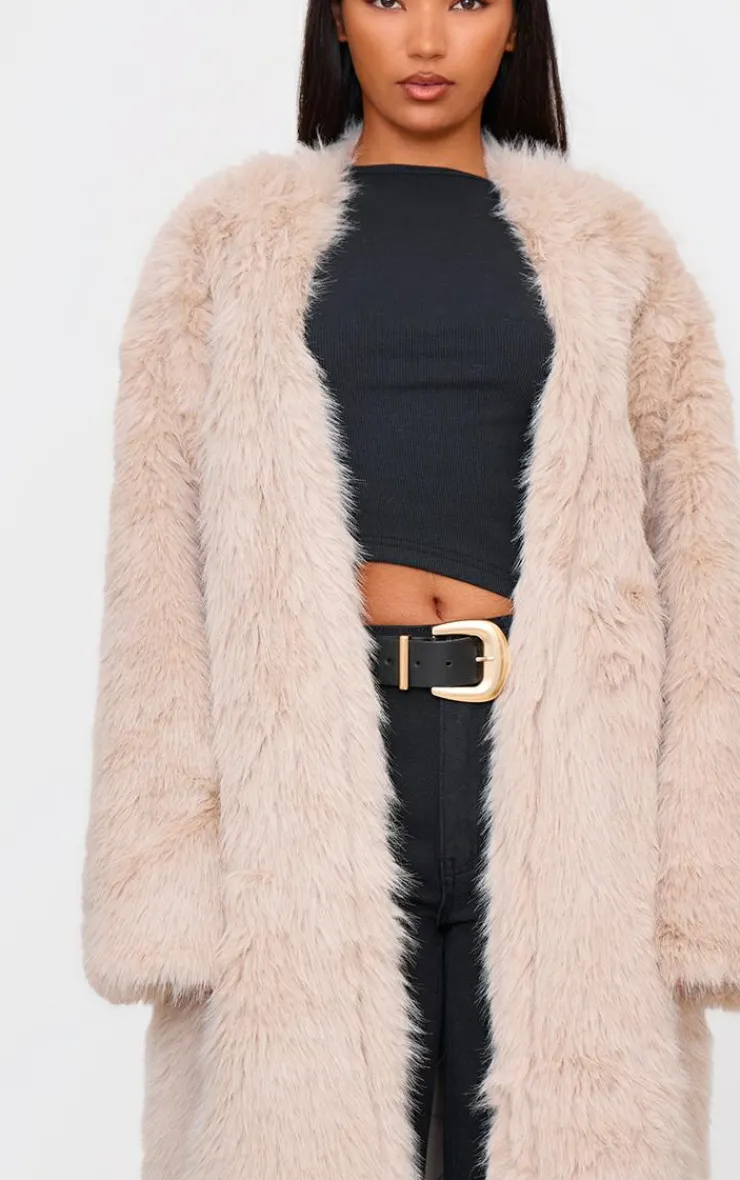 PrettyLittleThing Faux Fur Coats*Faux Fur Collarless Coat