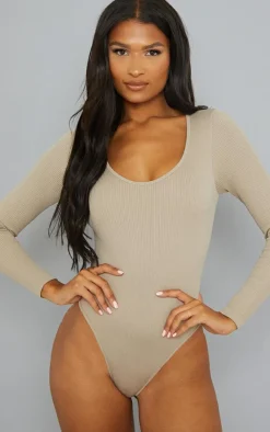 PrettyLittleThing Snatched*Snatched Rib Scoop Neck Bodysuit