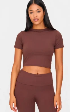 Outlet PrettyLittleThing Tall Short Sleeve Active Crop Top Chocolate