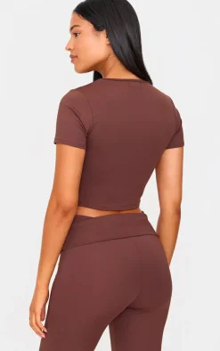 Outlet PrettyLittleThing Tall Short Sleeve Active Crop Top Chocolate