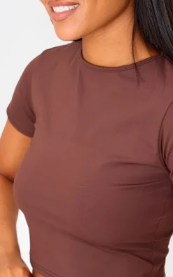 Outlet PrettyLittleThing Tall Short Sleeve Active Crop Top Chocolate