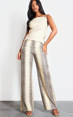 PrettyLittleThing Sleeveless Tops*Tall Faux Leather Open Back Top