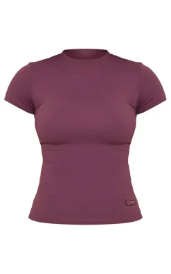 PrettyLittleThing Snatched*Tall Core Collection Tab Snatched Sculpt Short Sleeve T Shirt