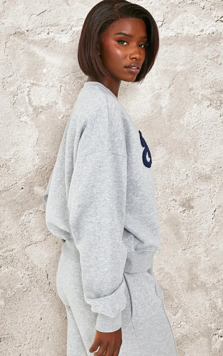 Discount PrettyLittleThing Tall Baltimore Borg Applique Detail Oversized Sweatshirt Grey Marl