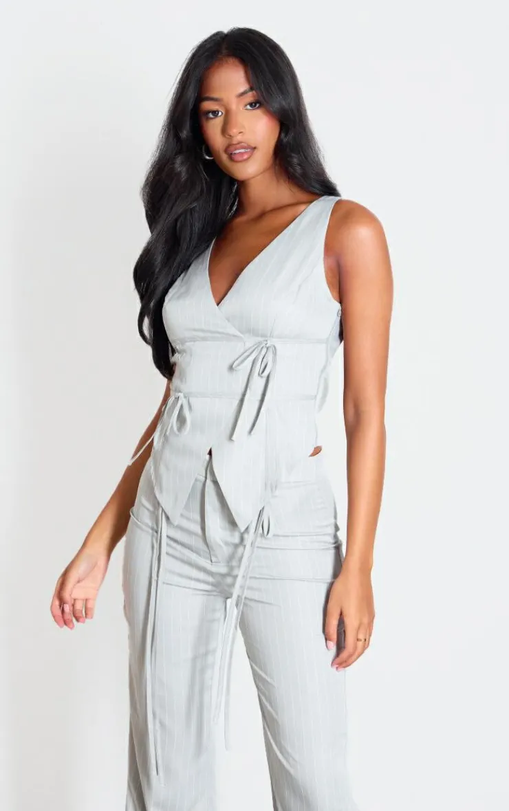 Best PrettyLittleThing Tall Pinstripe Tie Front Detail Crop Top Grey