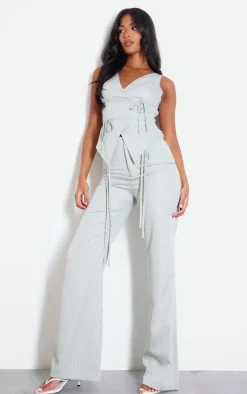 Best PrettyLittleThing Tall Pinstripe Tie Front Detail Crop Top Grey
