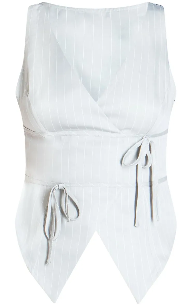 Best PrettyLittleThing Tall Pinstripe Tie Front Detail Crop Top Grey