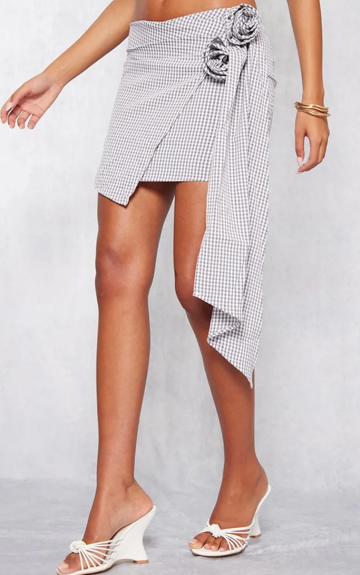 Sale PrettyLittleThing Tall Check Rose Detail Mini Skirt Monochrome