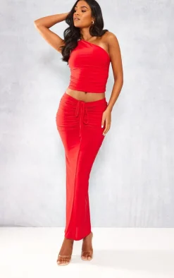 Online PrettyLittleThing Tall Slinky Ruched Detail Midaxi Skirt Red