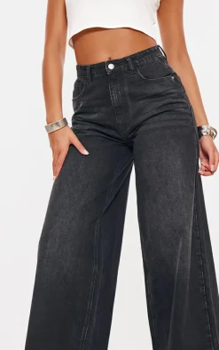 PrettyLittleThing Christmas Shop*Tall Mid Rise Extreme Wide Leg Jeans