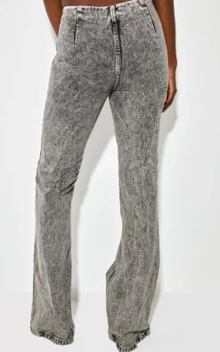 PrettyLittleThing Tall Low Rise Seam Detail Flared Jeans Washed Grey