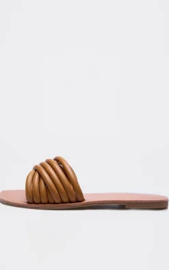 PrettyLittleThing Flat Sandals*Pu Padded Cross Over Strap Flat Sandals