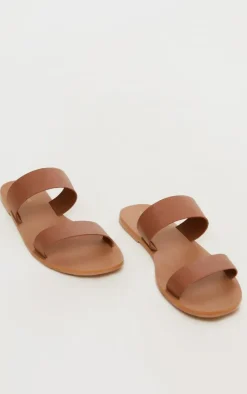 PrettyLittleThing Wide Fit Sandals*Wide Fit Leather Twin Strap Sandal