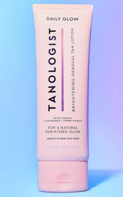 PrettyLittleThing Tanning*Tanologist Daily Glow Hydrating Gradual Tan Fair Medium 250ml
