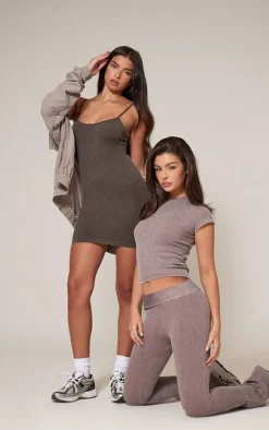 PrettyLittleThing Snatched*Faded Snatched Rib Scoop Neck Fitted Top