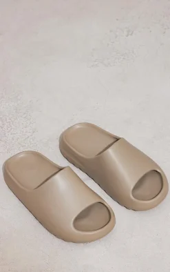 PrettyLittleThing Slides*Rubber Ribbed Sole Slides