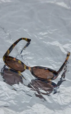 PrettyLittleThing Sunglasses*Small Oval Sunglasses