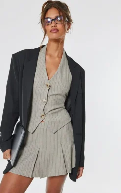 New PrettyLittleThing Tailored Woven Herringbone Mini Pleated Skirt Taupe
