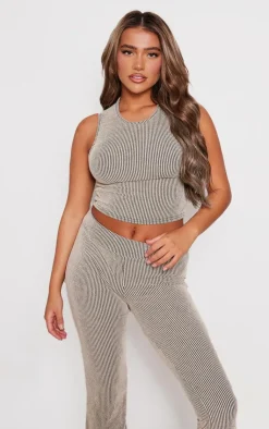 New PrettyLittleThing Two Tone Rib Scoop Neck Top Taupe