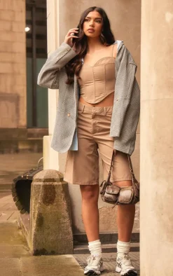 Online PrettyLittleThing Woven Mid Rise Longline Tailored Shorts Taupe