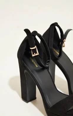 PrettyLittleThing High Heels*Taya Faux Suede Platform Sandals
