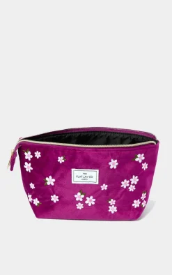 PrettyLittleThing Stocking Stuffers*The Flat Lay Co. Essential Pouch Makeup Bag in Embroidered Daisy Velvet