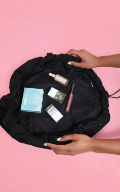 PrettyLittleThing Christmas Gifts*The Flat Lay co. Makeup Bag Classic