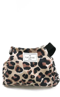 PrettyLittleThing Christmas Gifts*The Flat Lay co. Makeup Bag Print