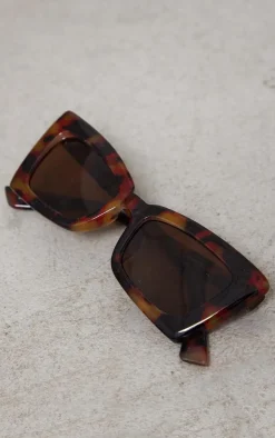 PrettyLittleThing Cat Eye Sunglasses*Chunky Flared Cat Eye Sunglasses