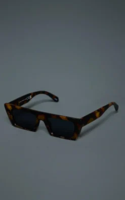 PrettyLittleThing Square Sunglasses*Flared Square Frame Sunglasses