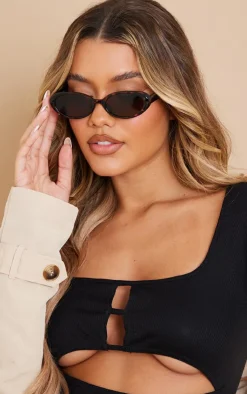 PrettyLittleThing Sunglasses*Small Oval Sunglasses