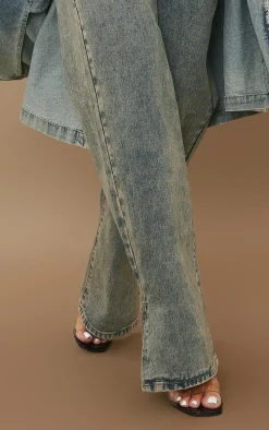 Vintage Wash Mid Rise Split Hem Jeans