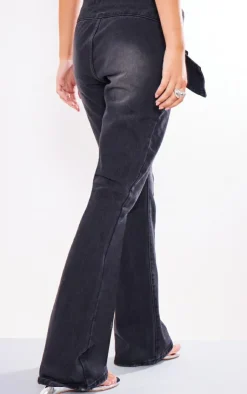Outlet PrettyLittleThing Cross Over Belt Flare Jeans Washed Black