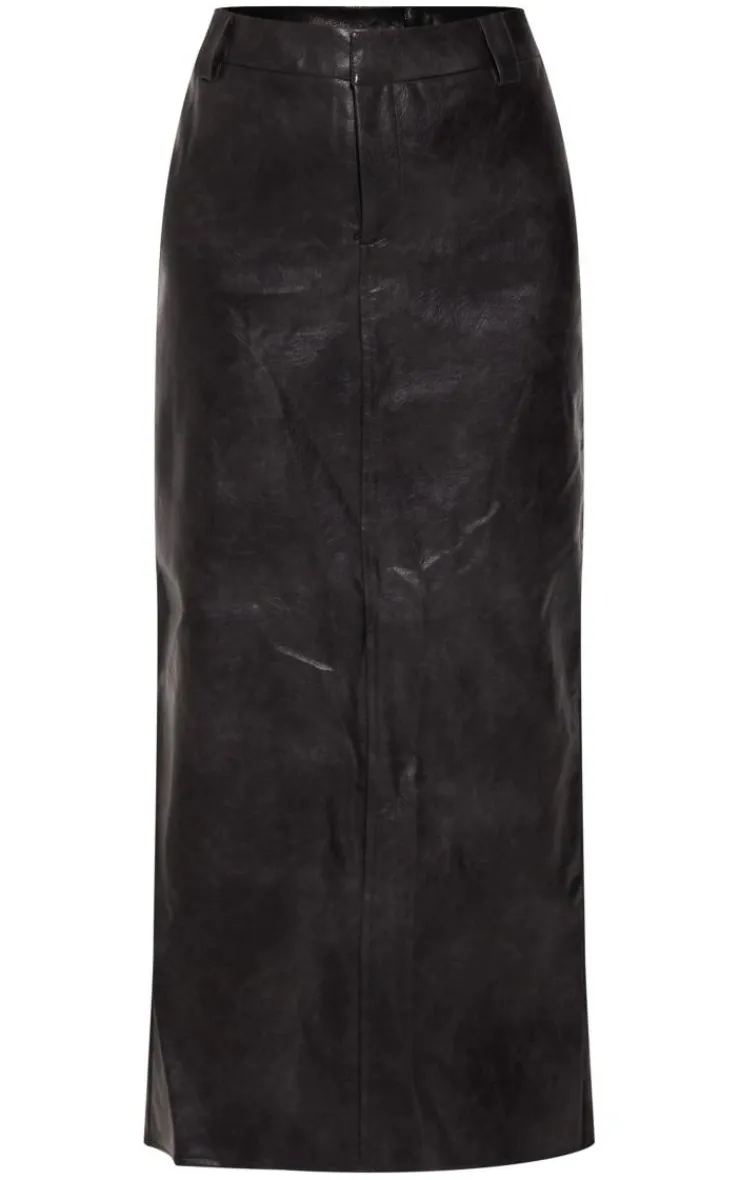 PrettyLittleThing Christmas Day Outfits*Washed Faux Leather Maxi Skirt