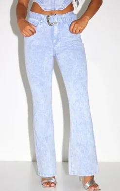 Sale PrettyLittleThing Western Belt Flared Jeans Washed Blue