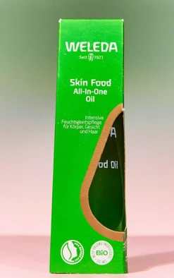 PrettyLittleThing Bath & Body*Weleda Skin Food Glow Light Oil 100ml