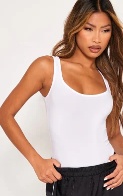 PrettyLittleThing Basic Tops*Basic Slinky Scoop Neck Bodysuit