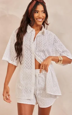Clearance PrettyLittleThing Broderie Anglais Shorts White