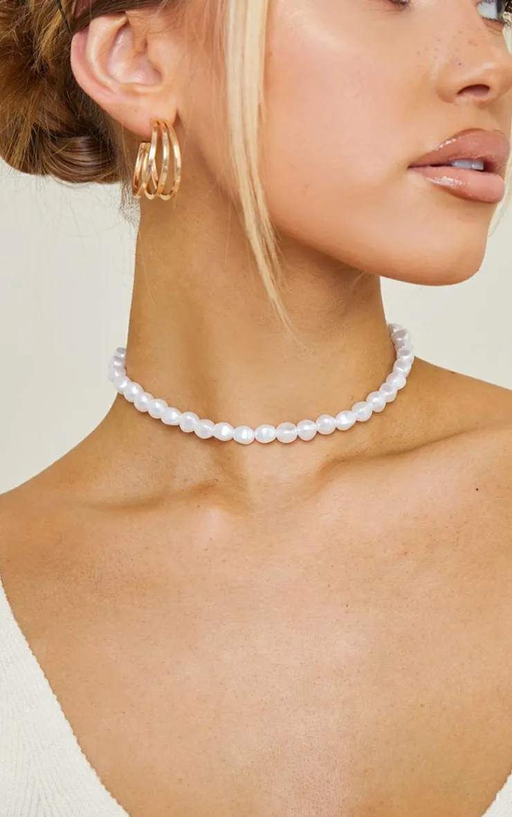 PrettyLittleThing Necklaces*Dainty Pearl Choker