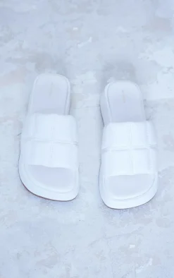 PrettyLittleThing Slides*Faux Leather Square Thick Quilted Padded Strap Slides
