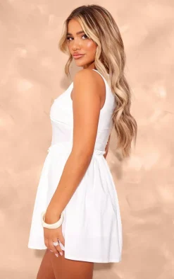 Hook And Eye Ruched Shift Dress-PrettyLittleThing Hot