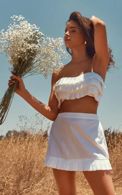Hot PrettyLittleThing Linen Look Pleated Bandeau Top White