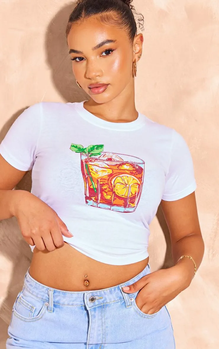 PrettyLittleThing T-Shirts*Old Fashioned Print Fitted T Shirt